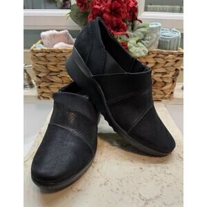 Clark’s Cloud Steppers 10M Caddell Denali Slip Ons 1 3/4 in. Heel Worn Once